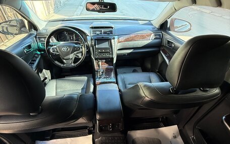 Toyota Camry, 2015 год, 1 900 000 рублей, 10 фотография