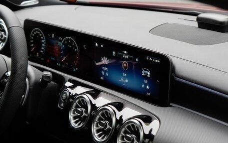 Mercedes-Benz CLA, 2024 год, 5 700 000 рублей, 15 фотография