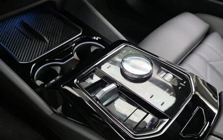 BMW 5 серия, 2023 год, 5 600 000 рублей, 13 фотография