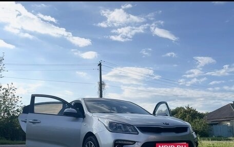 KIA Rio IV, 2019 год, 1 600 000 рублей, 3 фотография