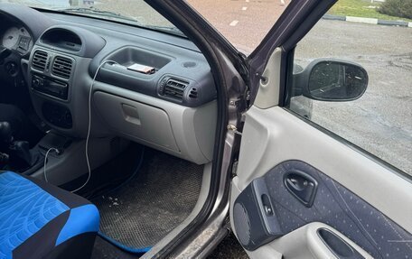 Renault Symbol I, 2004 год, 200 000 рублей, 5 фотография