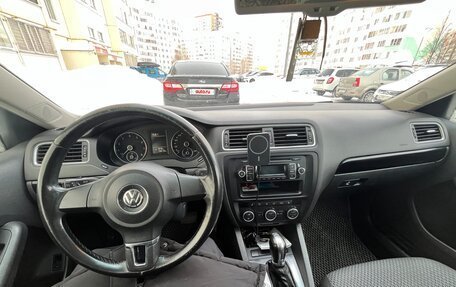 Volkswagen Jetta VI, 2013 год, 880 000 рублей, 7 фотография