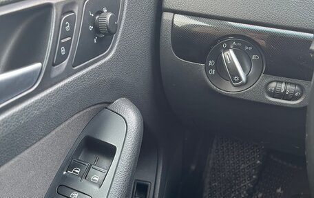 Volkswagen Jetta VI, 2013 год, 880 000 рублей, 10 фотография