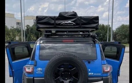 Toyota FJ Cruiser, 2006 год, 2 700 000 рублей, 12 фотография