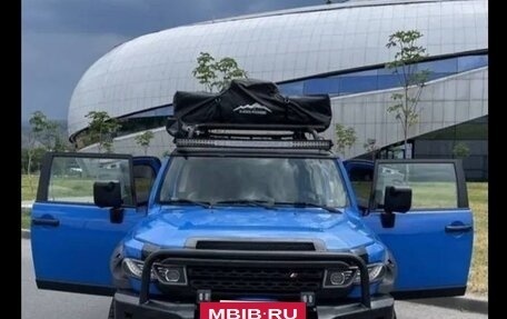 Toyota FJ Cruiser, 2006 год, 2 700 000 рублей, 7 фотография