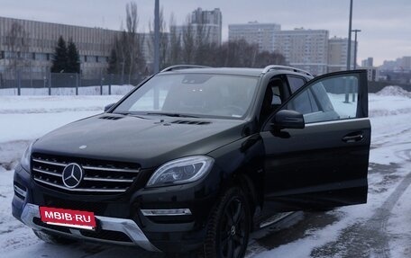 Mercedes-Benz M-Класс, 2012 год, 1 890 000 рублей, 10 фотография