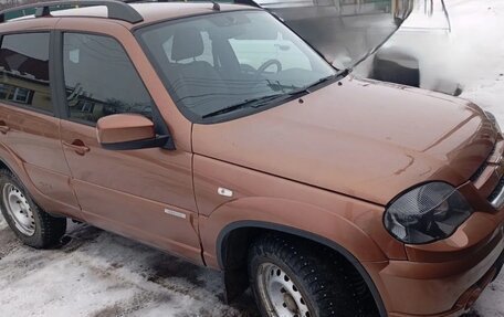 Chevrolet Niva I рестайлинг, 2017 год, 870 000 рублей, 5 фотография