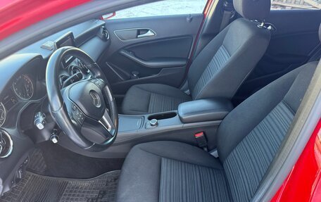 Mercedes-Benz A-Класс, 2015 год, 1 490 000 рублей, 17 фотография