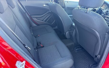 Mercedes-Benz A-Класс, 2015 год, 1 490 000 рублей, 14 фотография