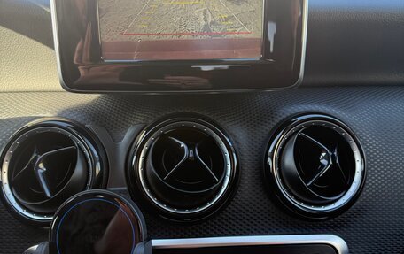 Mercedes-Benz A-Класс, 2015 год, 1 490 000 рублей, 21 фотография