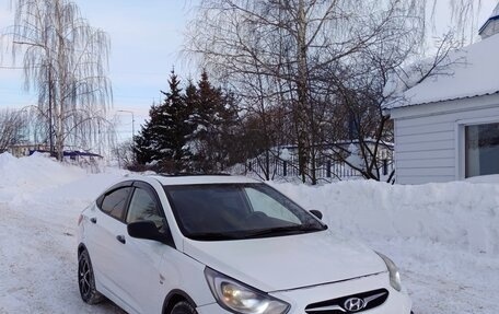 Hyundai Solaris II рестайлинг, 2011 год, 360 000 рублей, 2 фотография