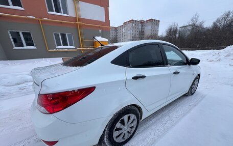 Hyundai Solaris II рестайлинг, 2013 год, 550 000 рублей, 5 фотография