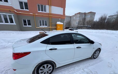 Hyundai Solaris II рестайлинг, 2013 год, 550 000 рублей, 16 фотография