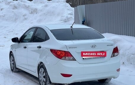 Hyundai Solaris II рестайлинг, 2013 год, 550 000 рублей, 6 фотография