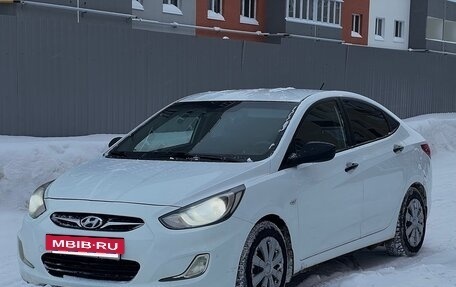 Hyundai Solaris II рестайлинг, 2013 год, 550 000 рублей, 8 фотография