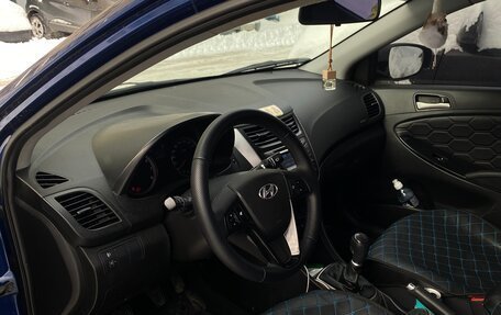 Hyundai Solaris II рестайлинг, 2015 год, 850 000 рублей, 6 фотография