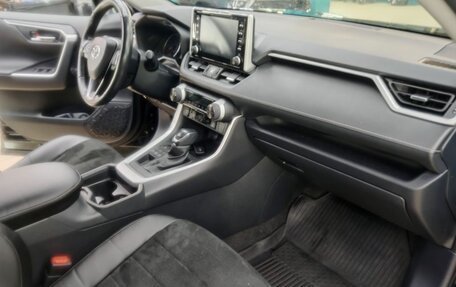 Toyota RAV4, 2021 год, 3 150 000 рублей, 3 фотография