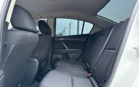 Mazda 3, 2013 год, 680 000 рублей, 20 фотография