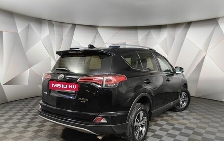 Toyota RAV4, 2017 год, 2 195 000 рублей, 2 фотография