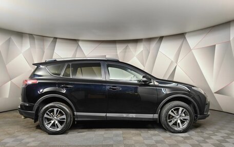 Toyota RAV4, 2017 год, 2 195 000 рублей, 6 фотография