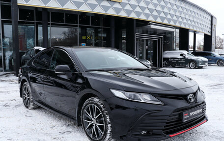 Toyota Camry, 2021 год, 3 570 000 рублей, 3 фотография