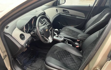 Chevrolet Cruze II, 2011 год, 750 000 рублей, 9 фотография