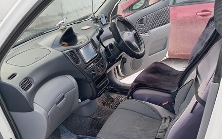 Toyota FunCargo, 2001 год, 380 000 рублей, 10 фотография