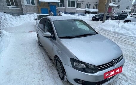 Volkswagen Polo VI (EU Market), 2012 год, 550 000 рублей, 3 фотография