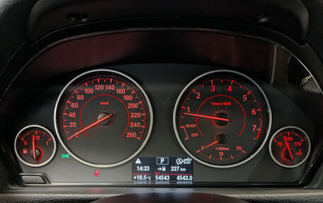 BMW 3 серия, 2018 год, 3 200 000 рублей, 16 фотография