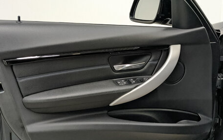 BMW 3 серия, 2018 год, 3 200 000 рублей, 19 фотография