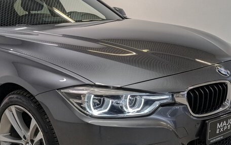 BMW 3 серия, 2018 год, 3 200 000 рублей, 26 фотография