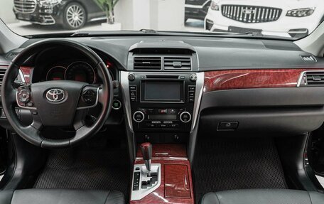 Toyota Camry, 2013 год, 1 450 000 рублей, 10 фотография