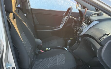 Hyundai Solaris II рестайлинг, 2011 год, 615 000 рублей, 12 фотография