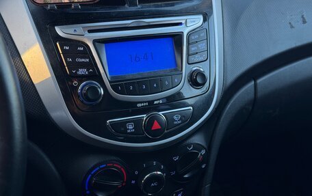 Hyundai Solaris II рестайлинг, 2011 год, 615 000 рублей, 11 фотография