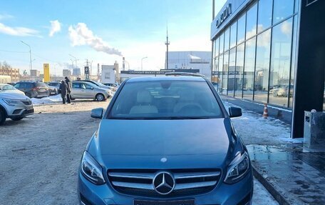 Mercedes-Benz B-Класс, 2015 год, 1 790 000 рублей, 3 фотография