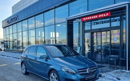 Mercedes-Benz B-Класс, 2015 год, 1 790 000 рублей, 4 фотография