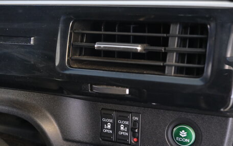 Honda Stepwgn IV, 2016 год, 1 999 000 рублей, 20 фотография