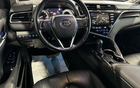 Toyota Camry, 2019 год, 2 690 000 рублей, 17 фотография
