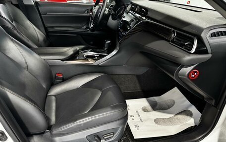 Toyota Camry, 2019 год, 2 690 000 рублей, 21 фотография