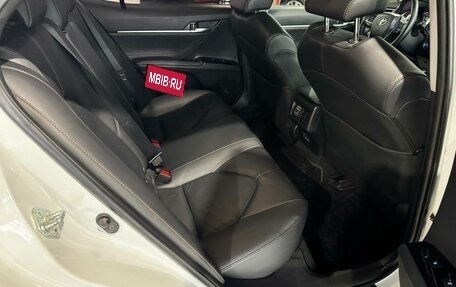 Toyota Camry, 2019 год, 2 690 000 рублей, 22 фотография