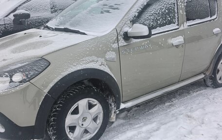 Renault Sandero I, 2012 год, 700 000 рублей, 6 фотография