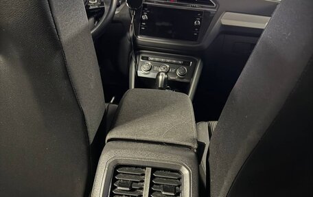 Volkswagen Tiguan II, 2020 год, 2 475 000 рублей, 11 фотография