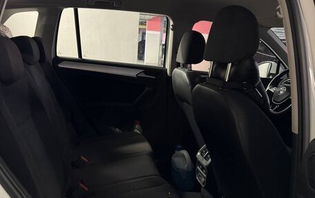 Volkswagen Tiguan II, 2020 год, 2 475 000 рублей, 10 фотография