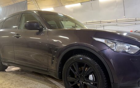 Infiniti QX70, 2014 год, 2 400 000 рублей, 15 фотография