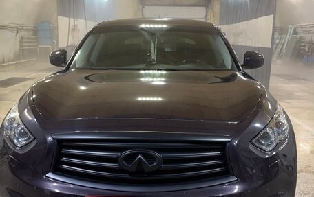 Infiniti QX70, 2014 год, 2 400 000 рублей, 16 фотография