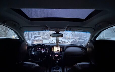 Infiniti QX70, 2014 год, 2 400 000 рублей, 26 фотография