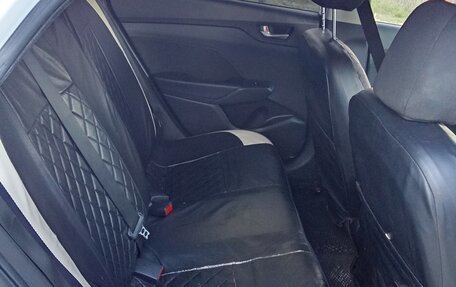 Hyundai Solaris II рестайлинг, 2018 год, 1 200 000 рублей, 6 фотография