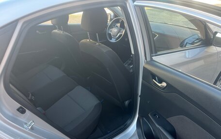 Hyundai Solaris II рестайлинг, 2018 год, 1 280 000 рублей, 8 фотография