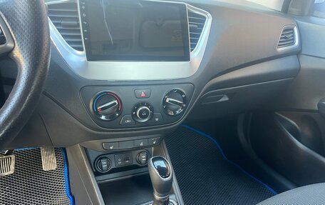 Hyundai Solaris II рестайлинг, 2018 год, 1 280 000 рублей, 10 фотография