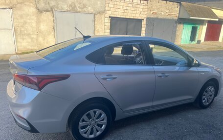 Hyundai Solaris II рестайлинг, 2018 год, 1 280 000 рублей, 6 фотография